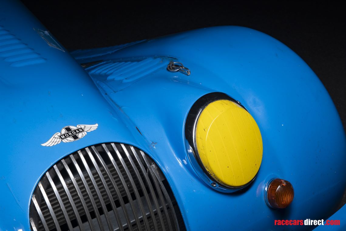 morgan-plus-8-gtr-big-blue