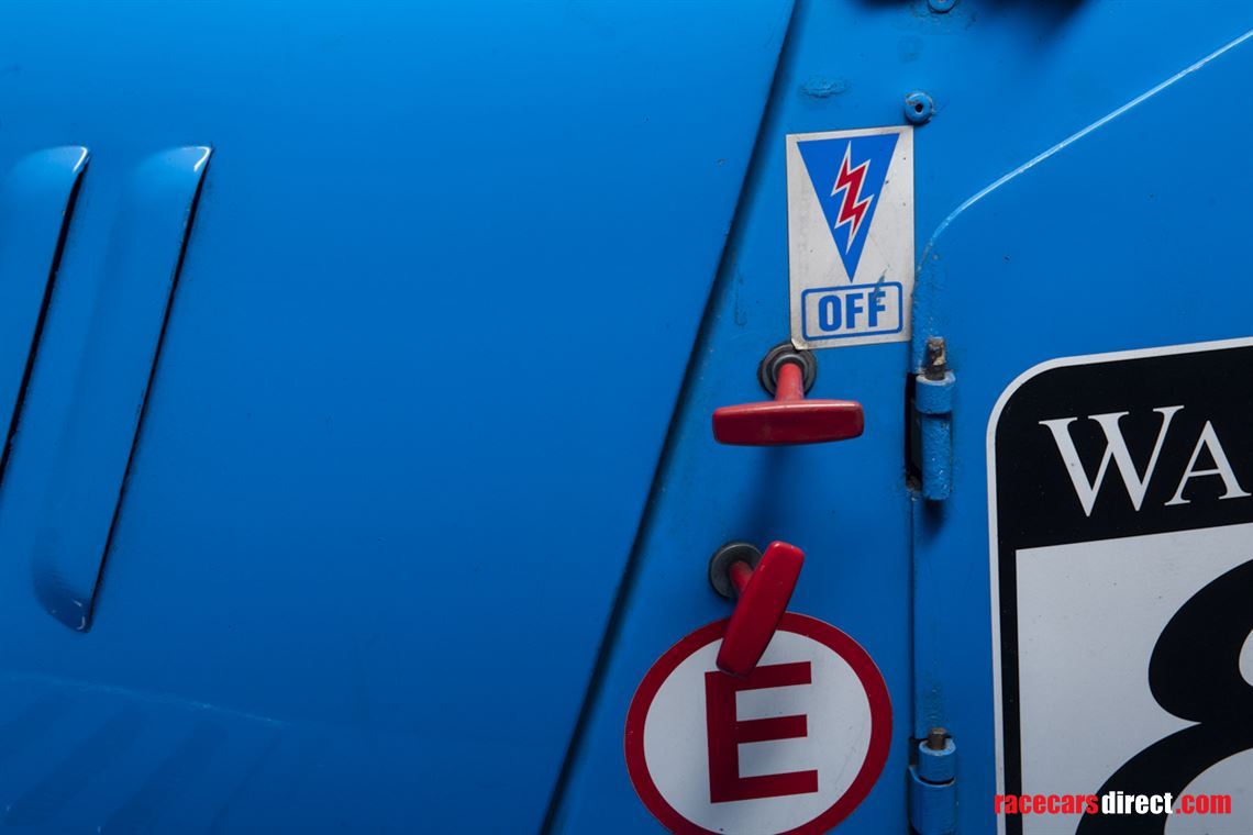 morgan-plus-8-gtr-big-blue