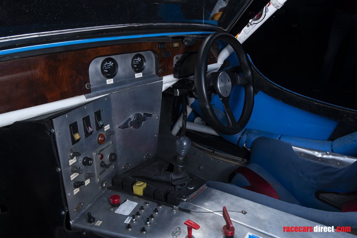 morgan-plus-8-gtr-big-blue