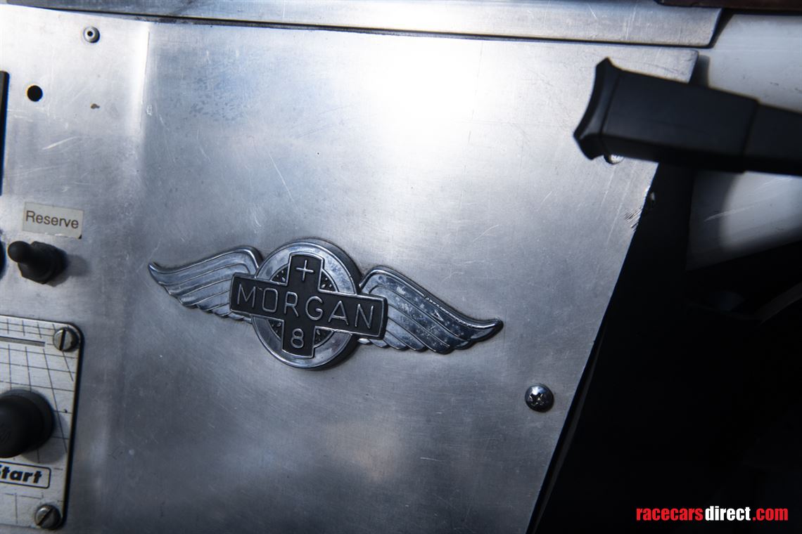 morgan-plus-8-gtr-big-blue