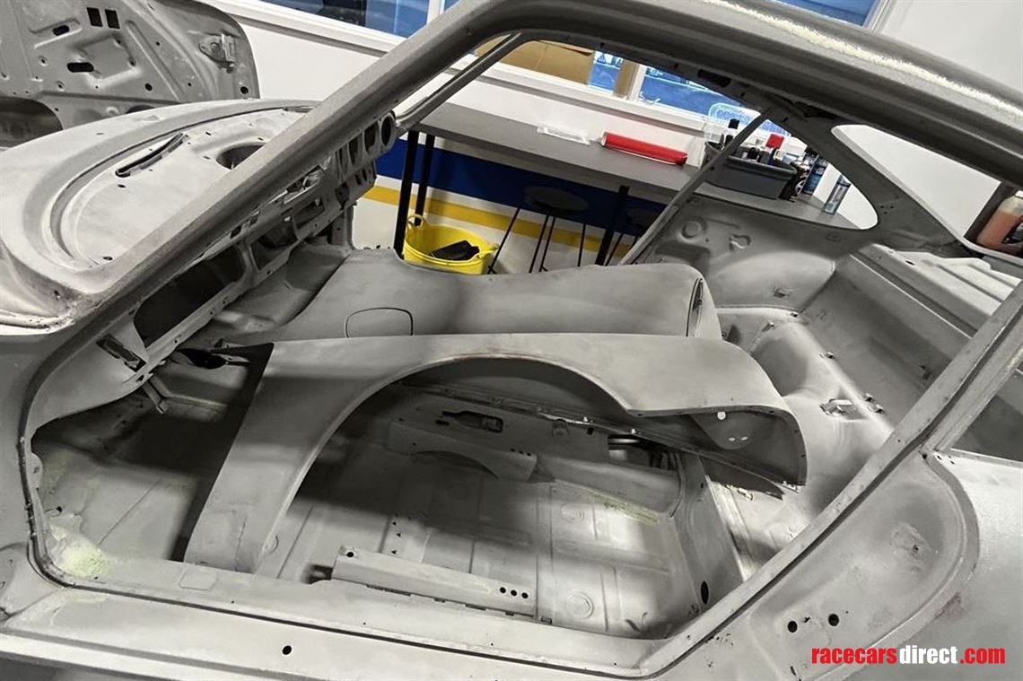 porsche-911-1984-shell