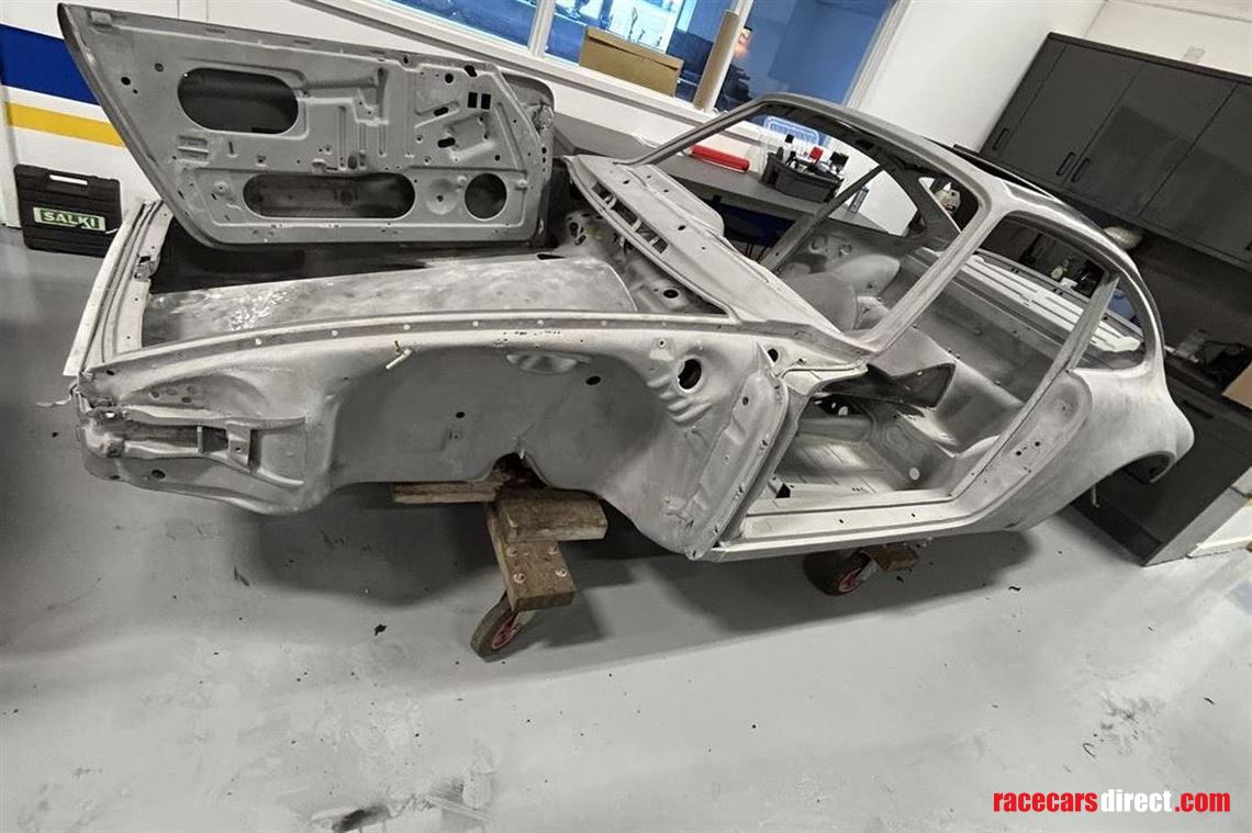 porsche-911-1984-shell