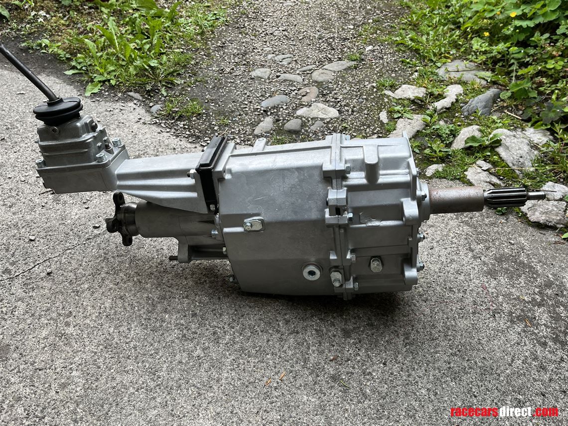 genuine-period-bmw-zf-s5-183-race-gearbox---r