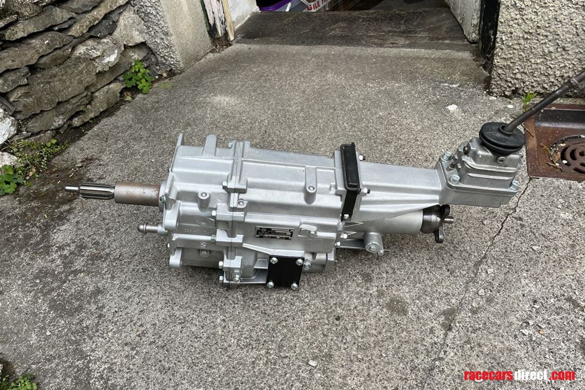 genuine-period-bmw-zf-s5-183-race-gearbox---r