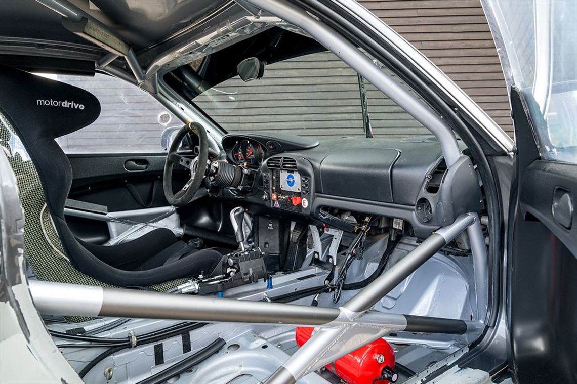 2002-porsche-996-cup---factory-vip-car