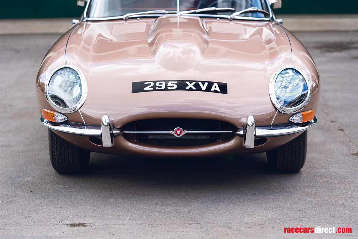 1961-jaguar-e-type-roadster