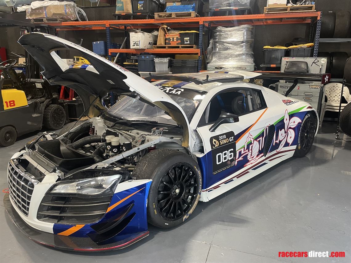 2011-audi-r8-lms-gt3