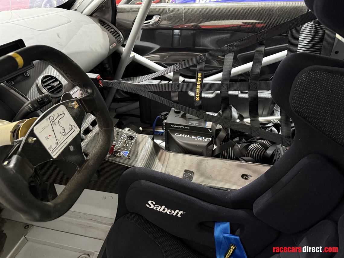 2011-audi-r8-lms-gt3