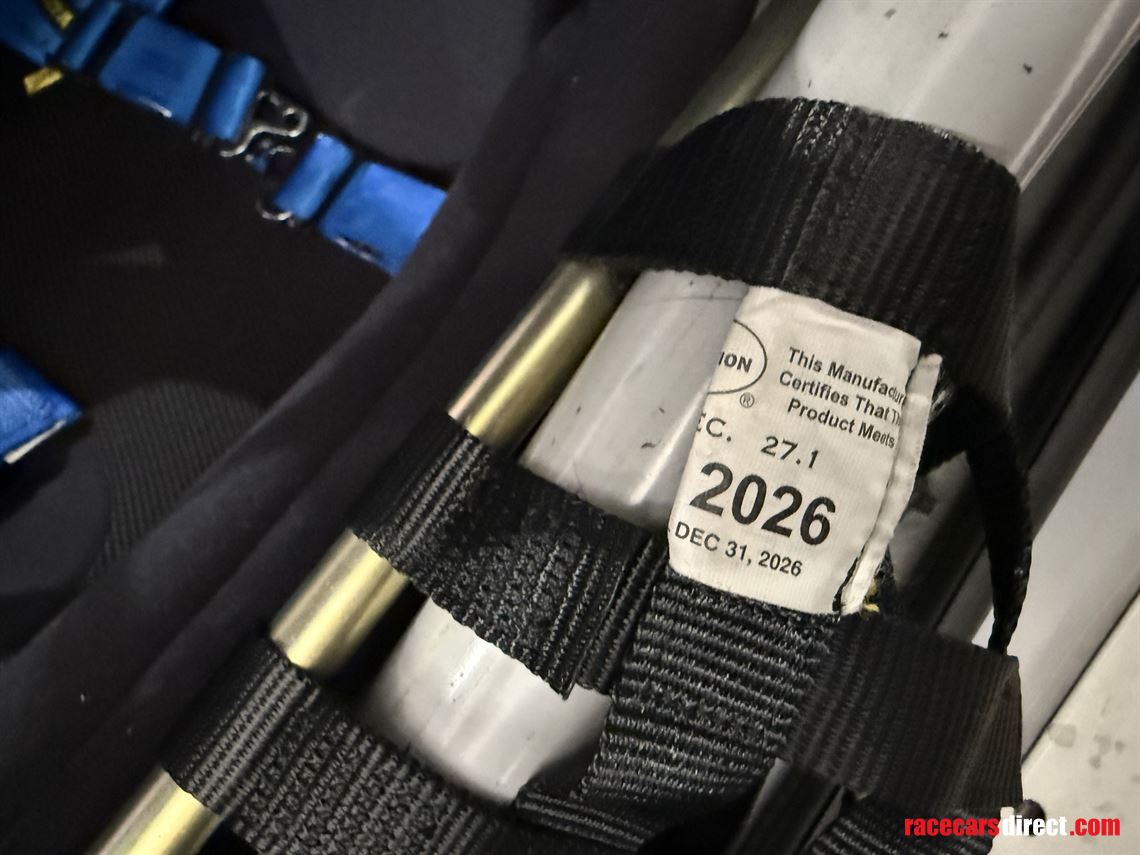 2011-audi-r8-lms-gt3