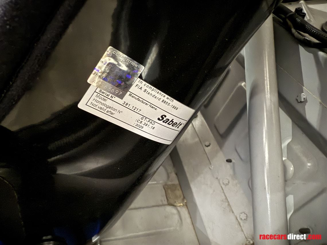 2011-audi-r8-lms-gt3