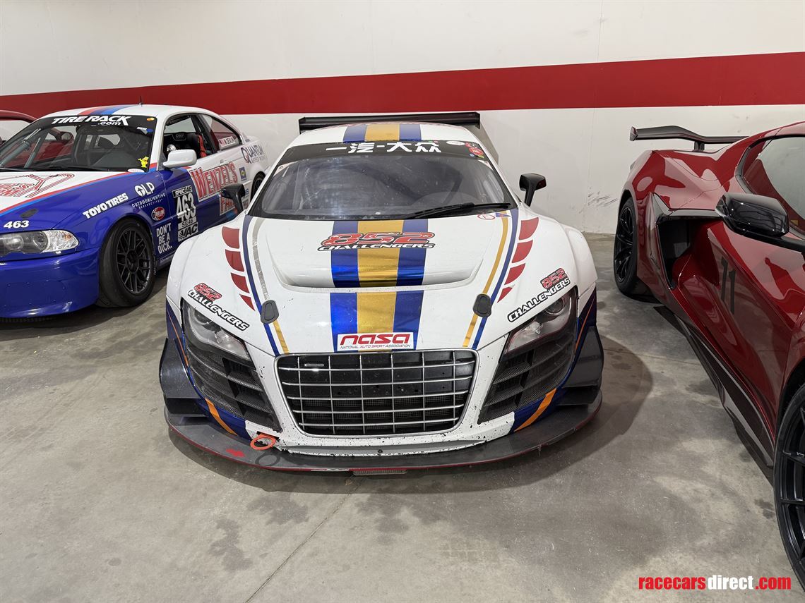 2011-audi-r8-lms-gt3