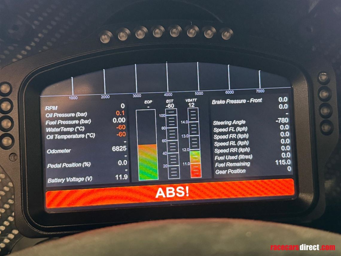 2016-aston-martin-vantage-gt4---r15-106