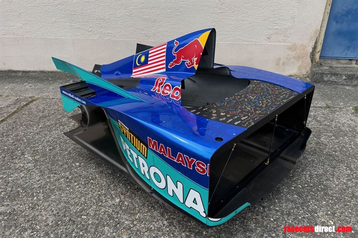 sauber-formula-1-c19-engine-cover-chassis-20