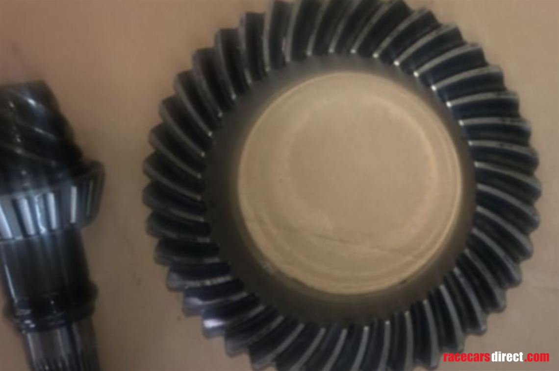 bmw-210mm-571-diff-crown-and-pinion