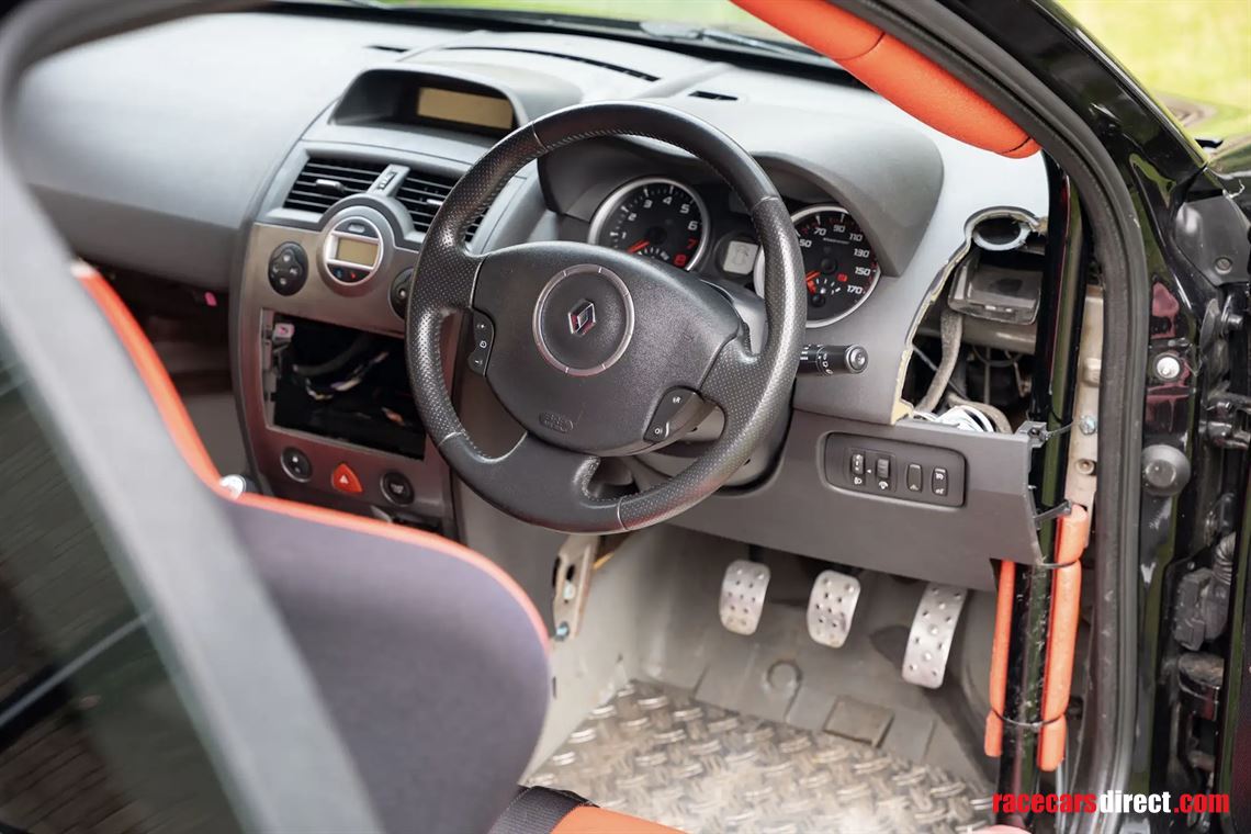 2007-renault-megane-rs-230-renault-f1-team-r2