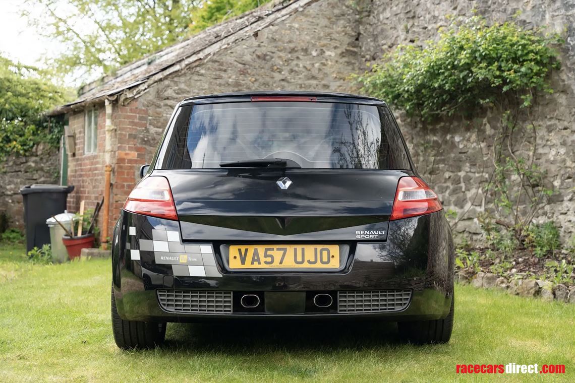 2007-renault-megane-rs-230-renault-f1-team-r2
