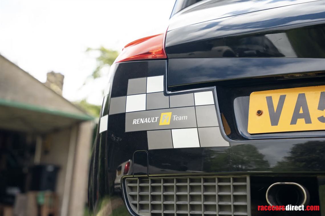 2007-renault-megane-rs-230-renault-f1-team-r2