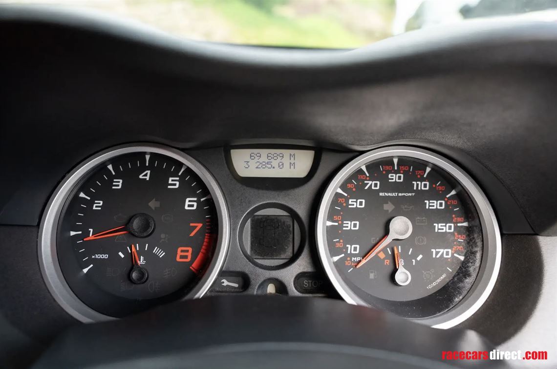 2007-renault-megane-rs-230-renault-f1-team-r2