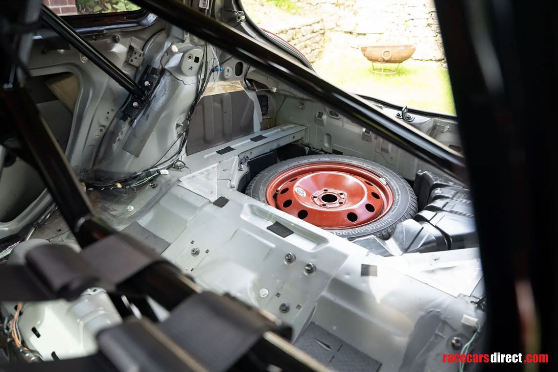 2007-renault-megane-rs-230-renault-f1-team-r2