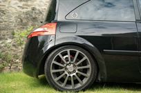 2007-renault-megane-rs-230-renault-f1-team-r2