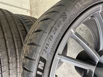 ginetta-20-rims-with-tyres