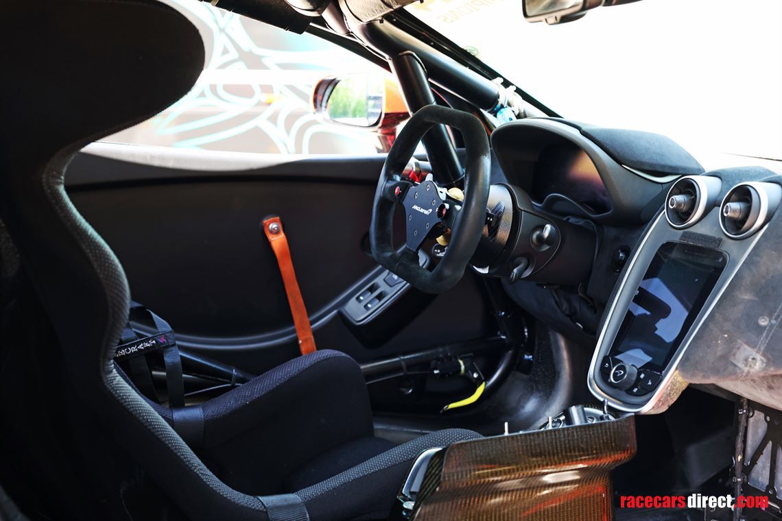 mclaren-570s-gt4-trophy-2020