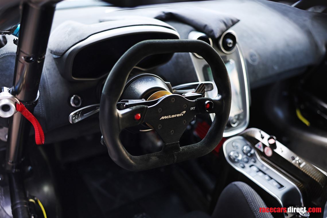 mclaren-570s-gt4-trophy-2020