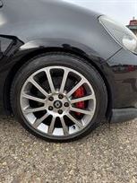 renault-clio-197-road-legal-track-car