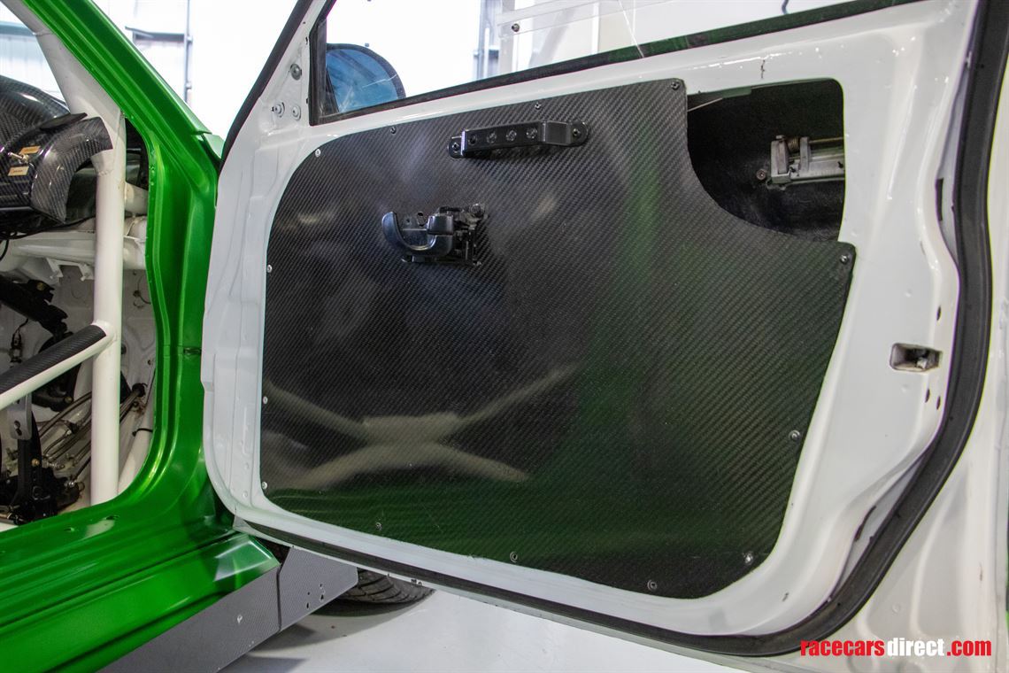 lce-varis-ex-cyber-mitsubishi-lancer-evo-vi-1