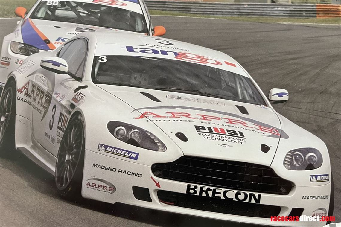 aston-martin-n24-gt4-very-rare-manual-gearbox