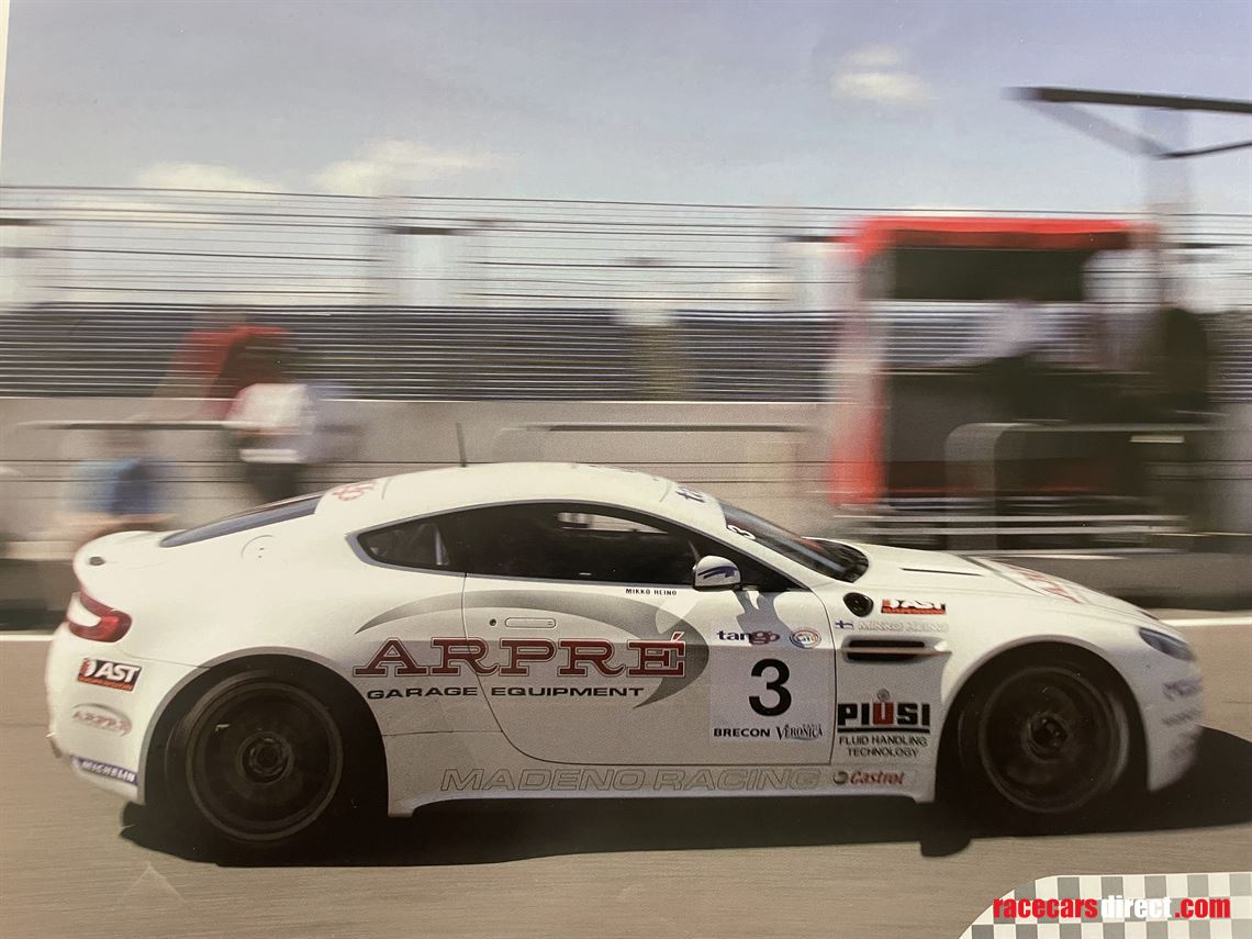 aston-martin-n24-gt4-very-rare-manual-gearbox