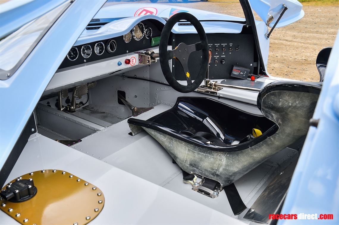 lola-t70-mk3b