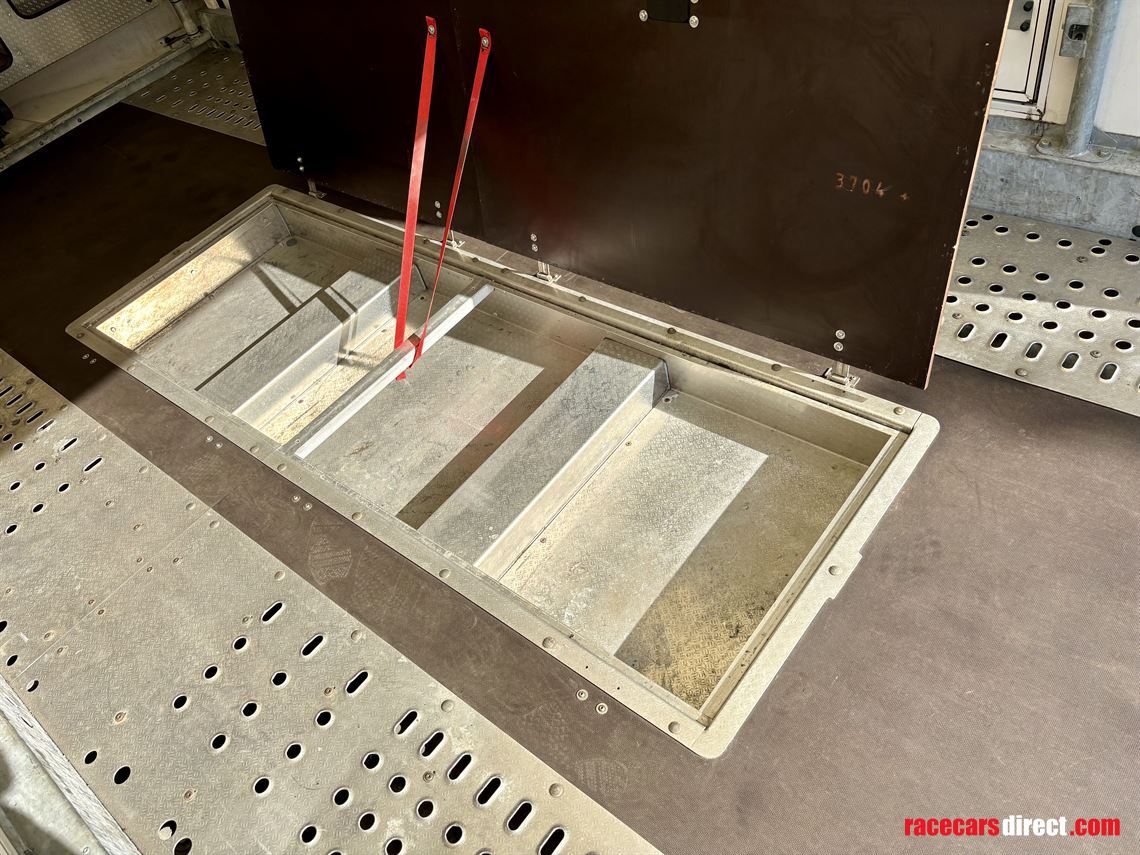 brain-james-rt5-trailer