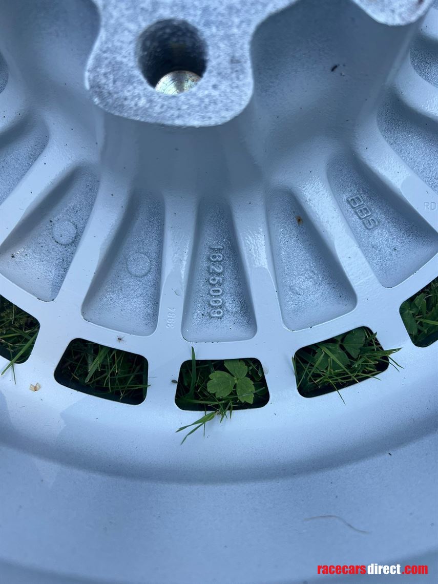 original-17-bugatti-eb110-magnesium-winter-wh