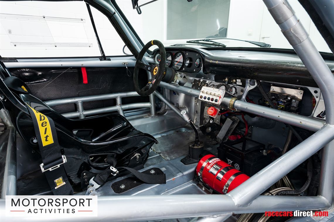 1982-porsche-rsr-martini-tribute