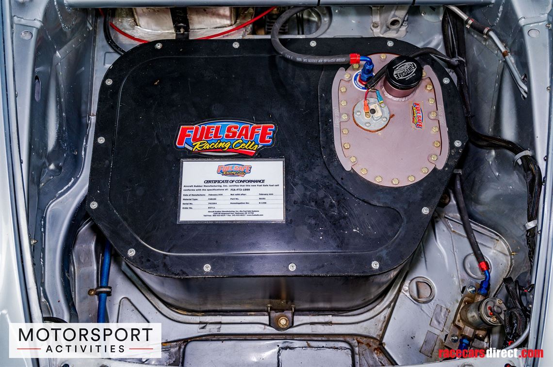 1982-porsche-rsr-martini-tribute