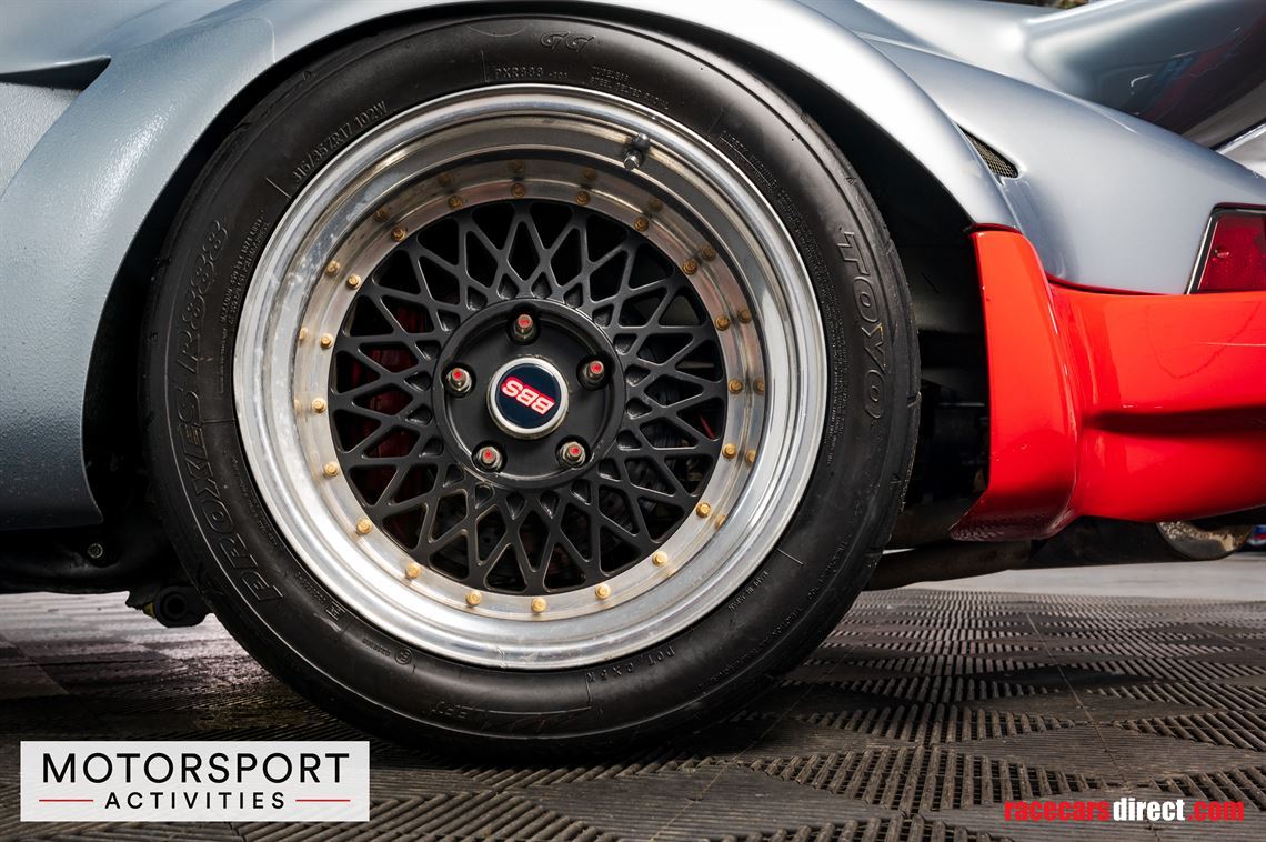 1982-porsche-rsr-martini-tribute