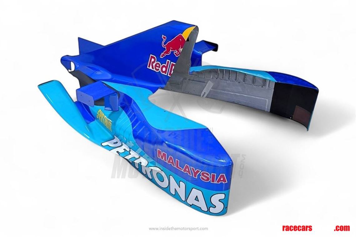 carbon-engine-cover-sauber-c22-f1---2003