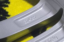 new-ferrari-812-gtssuperfast-oem-silver-wheel