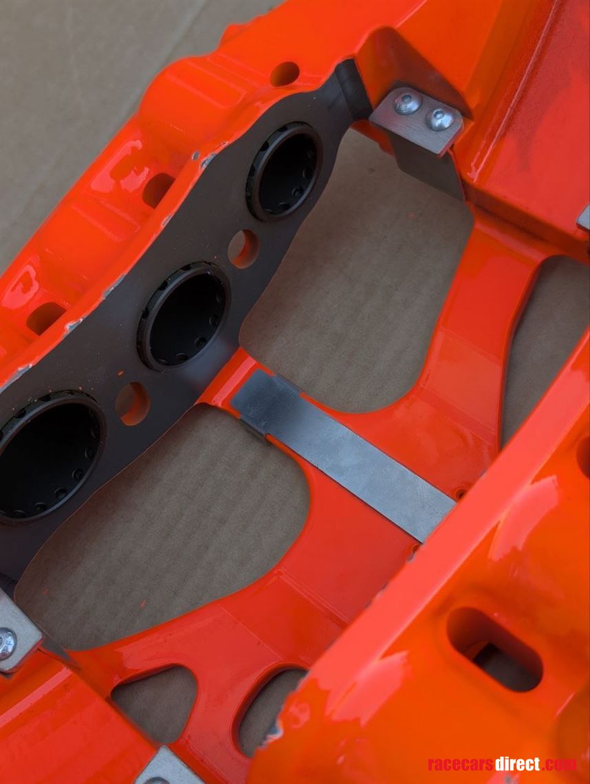 alcon-car9549y76-6-piston-brake-caliper-gt-lm