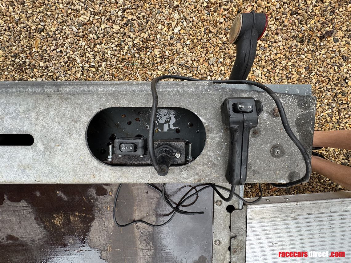 brian-james-rs3-car-trailer---very-high-speci