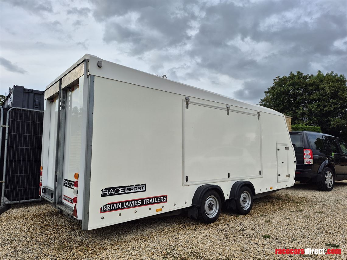 brian-james-race-sport-50m-x-20m