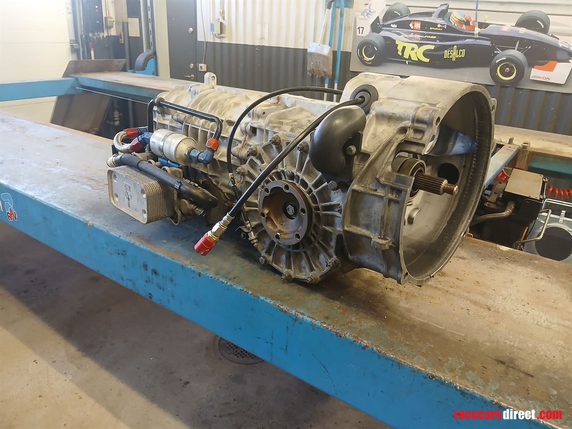 porsche-9971-gt3-cup-engine-gearbox
