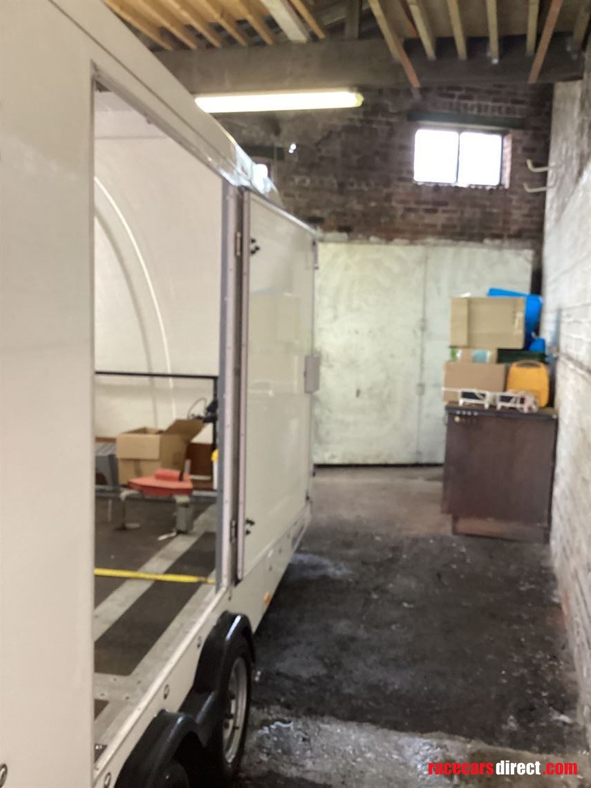 brian-james-race-transporter-4