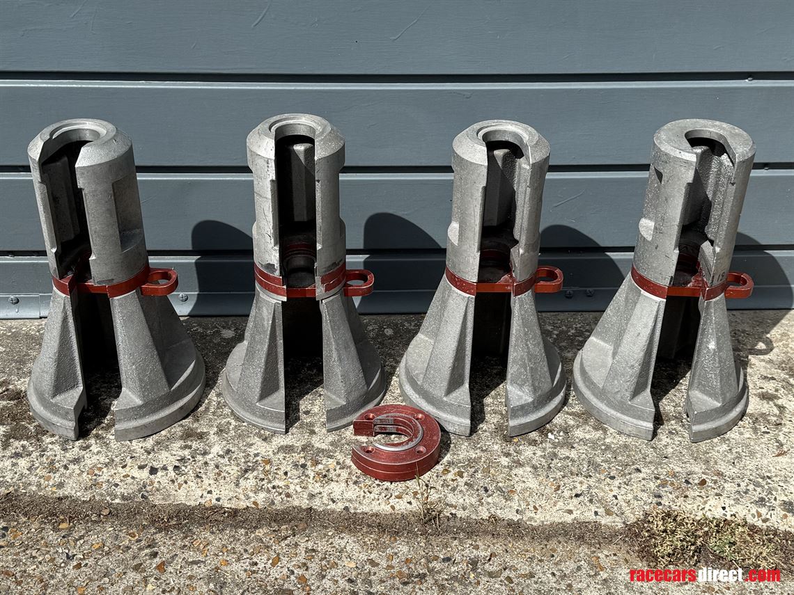 sold---set-of-airjack-stands-elephant-feet