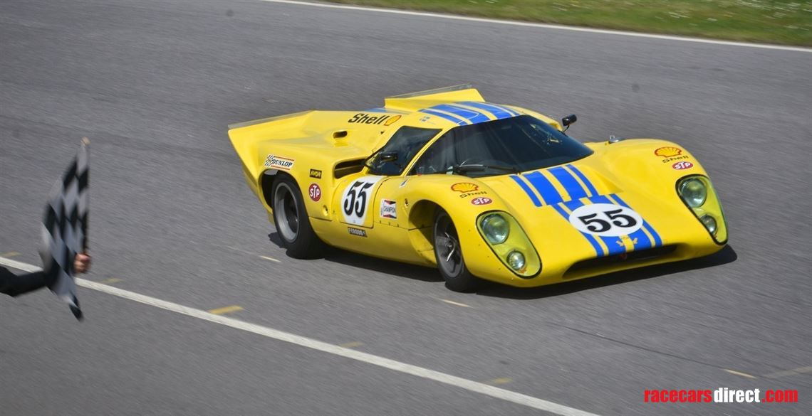 lola-t70-mk3-b-continuation-car