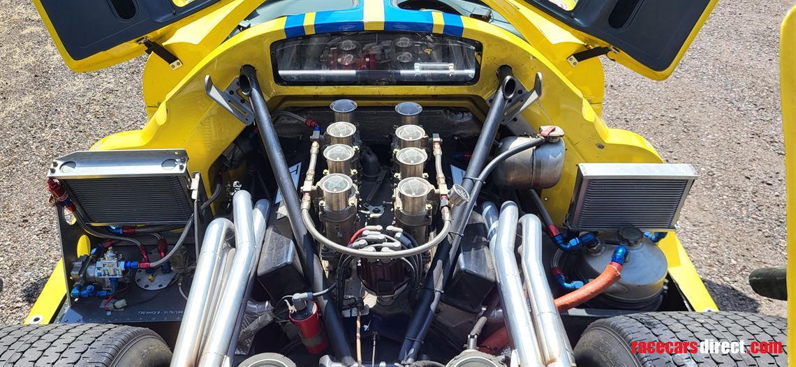 lola-t70-mk3-b-continuation-car