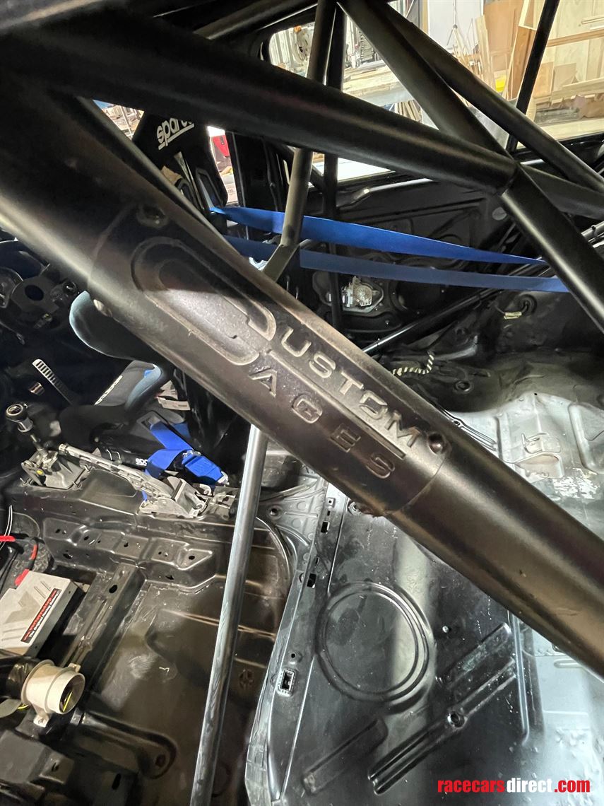 vw-golf-gti-mk5-race-car-track-car