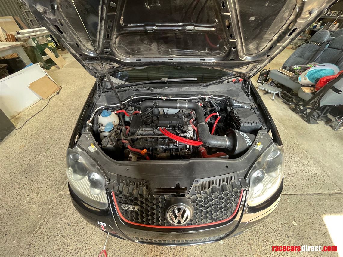 vw-golf-gti-mk5-race-car-track-car