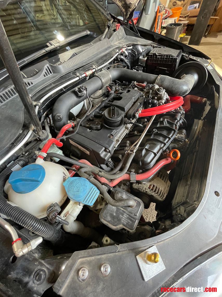 vw-golf-gti-mk5-race-car-track-car